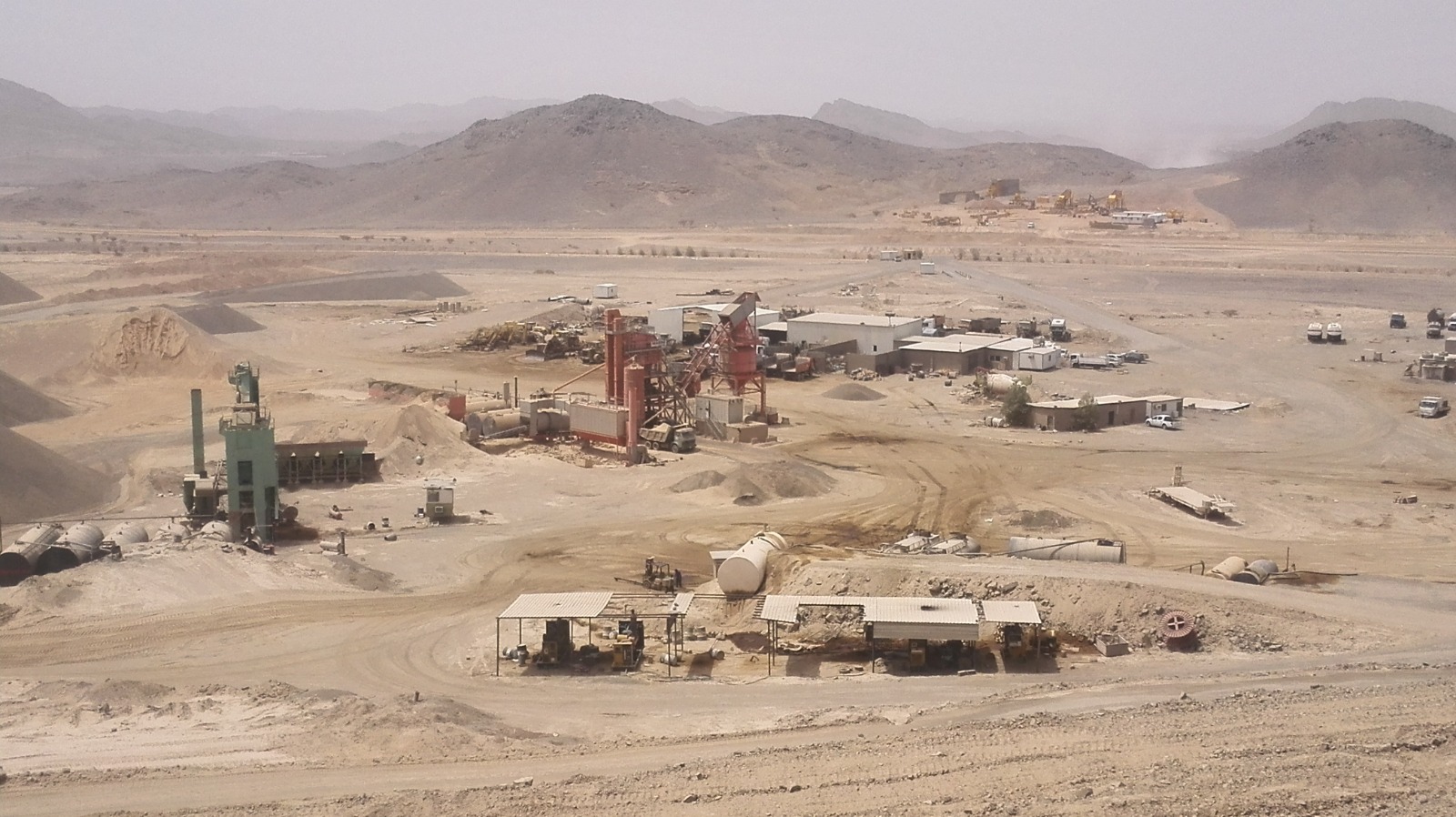 مصنع الكسارات وإنتاج مواد الطرق - رواسي المدن